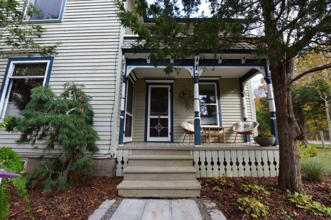 The Walnut Grove Bnb Harrow Exterior photo